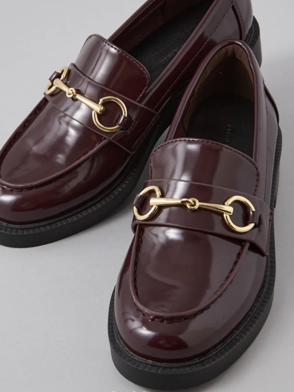 NEW American Eagle Duchess Loafer Size 9 Color Wineberry